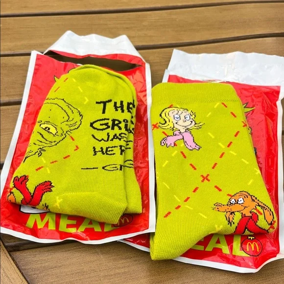 McDonald's Festive Grinch Meal Bags with Red and Blue - Picture 6 of 6